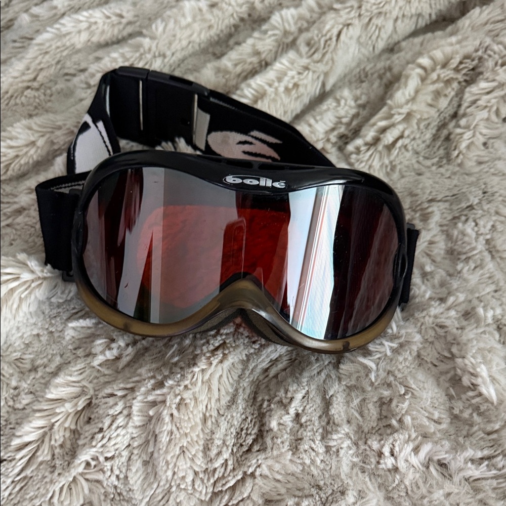 Bollé Ski Goggles with Red Lens